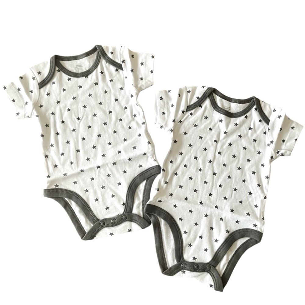 Amazon Essentials Unisex Babies Short Sleeve Bodysuit 3-6 Months Gray Star 2 Pk